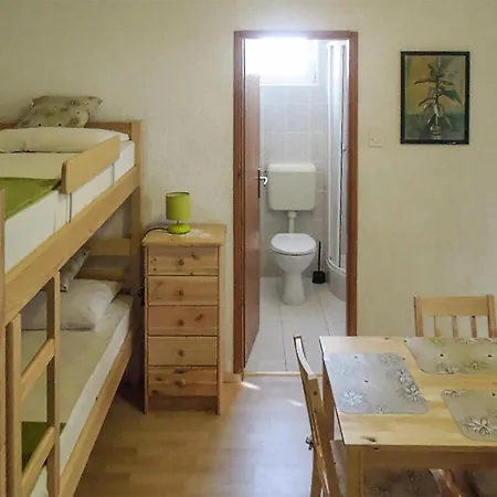 Awesome In With Kitchen Apartman Martinšćica